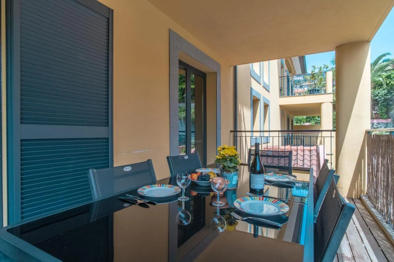 Living Funchal Bu Apart. 0*, Funchal (Madeira)