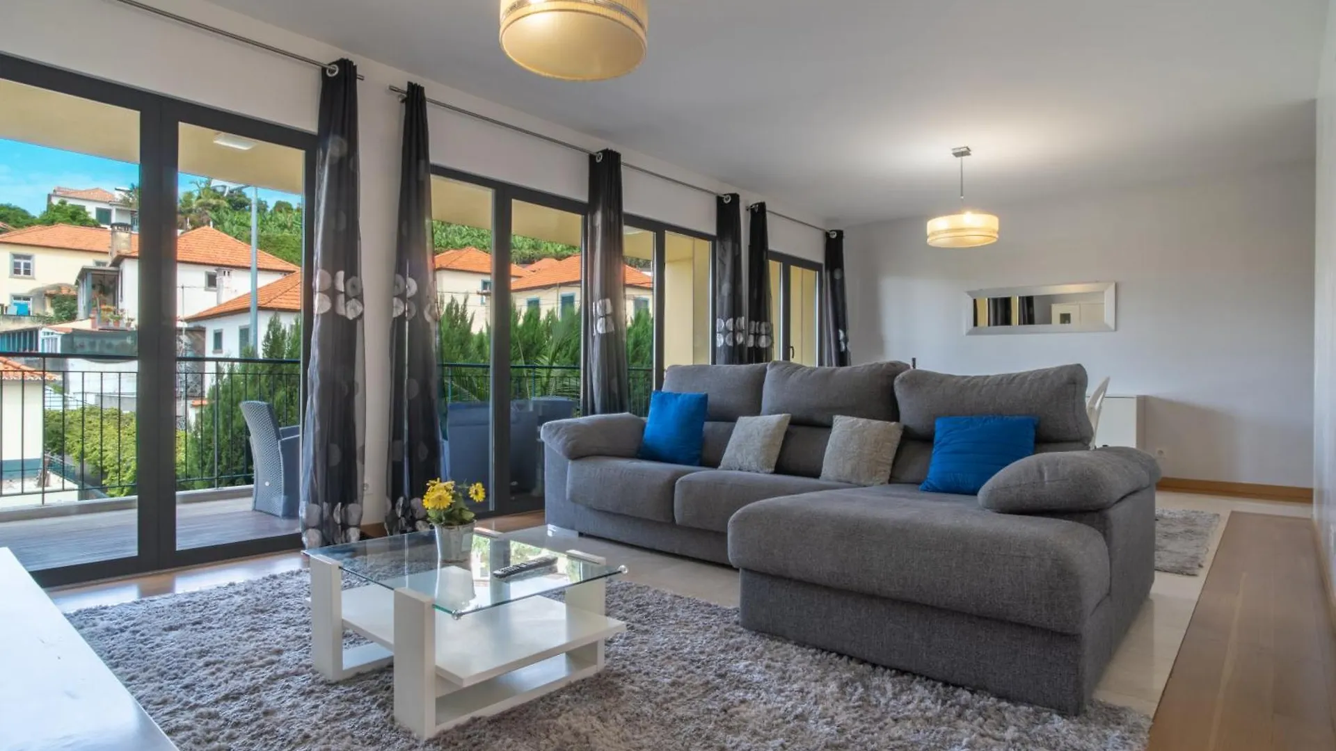 Living Funchal Bu Apart. Portugalia